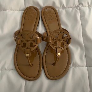 Tory Burch miller sandal. Patent tan